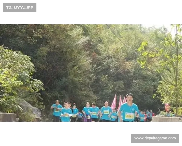 2025巴东野三关半程马拉松挑战山野极限穿越森林与花海尽享金色赛道风光