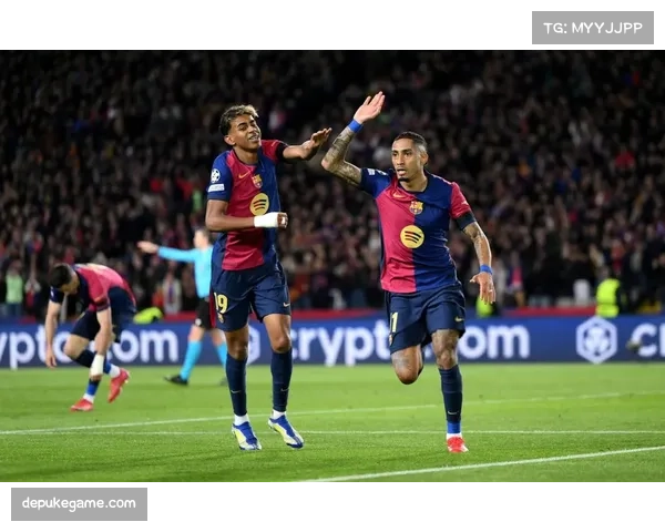 拉菲尼亚折射加幸运礼梅开二度 成巴萨锋线关键变量